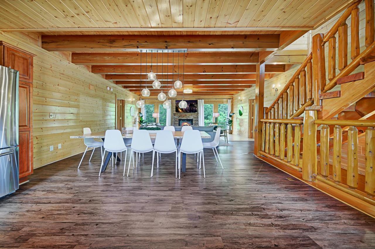 セバービル Gorgeous Large Mountain View Cabin W Hot Tub, Free Wifi, Gamesヴィラ エクステリア 写真