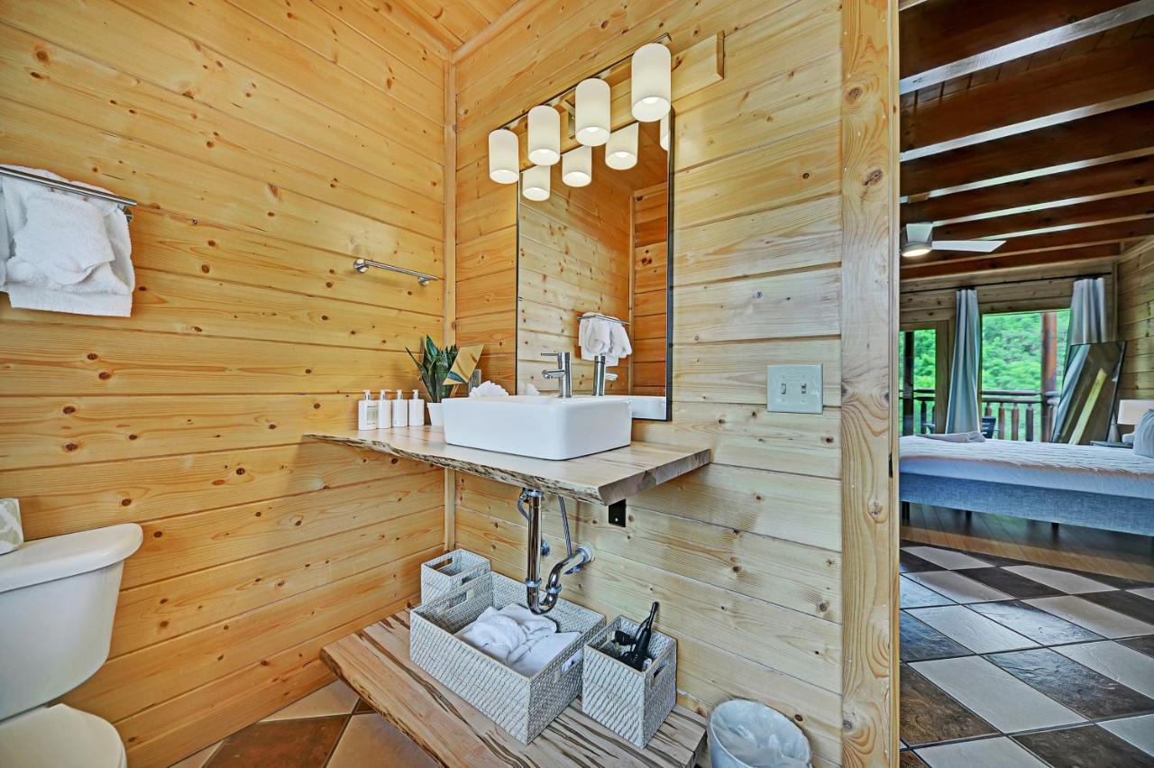 セバービル Gorgeous Large Mountain View Cabin W Hot Tub, Free Wifi, Gamesヴィラ エクステリア 写真